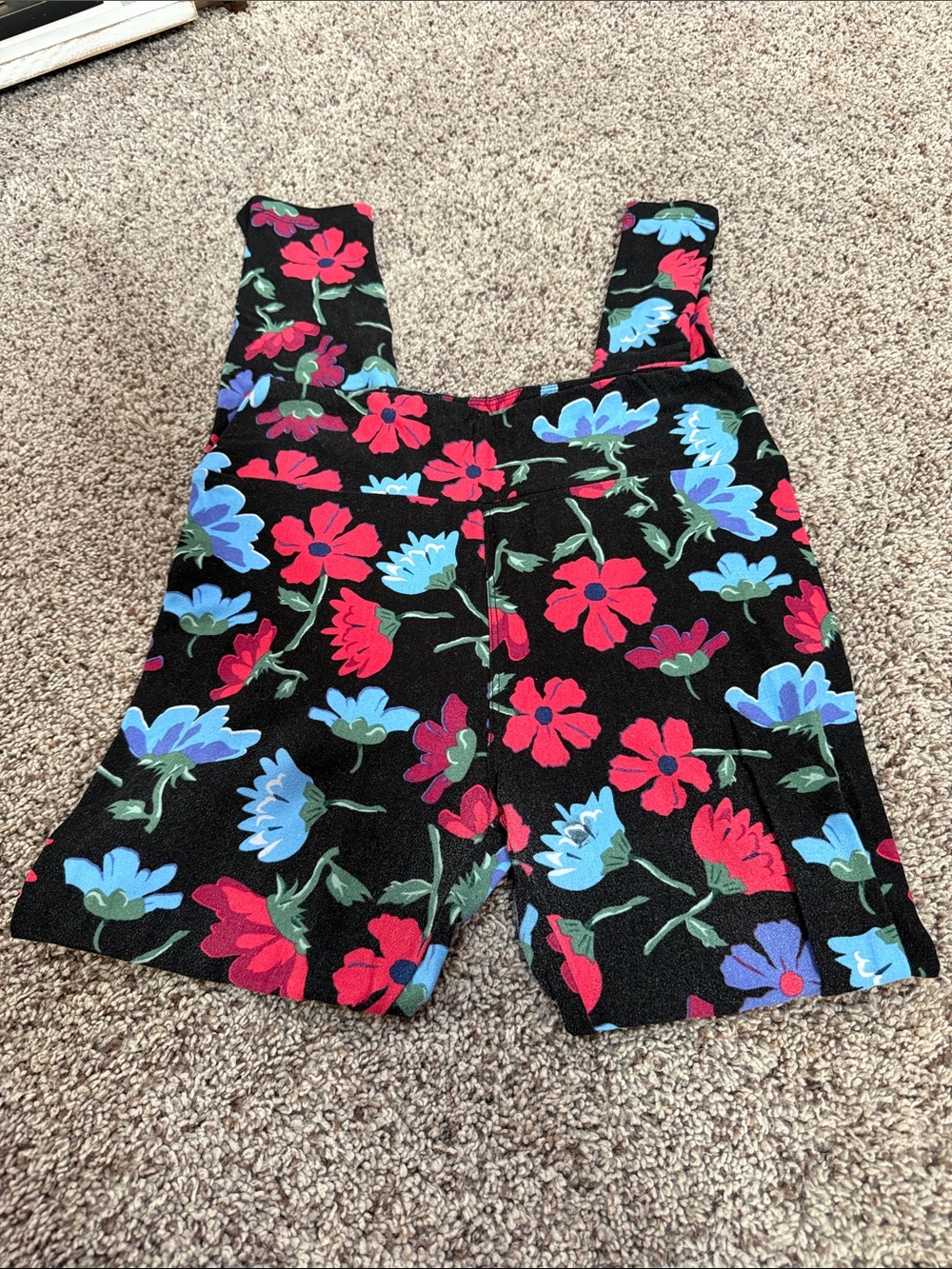 LulaRoe - Picture 2 of 2